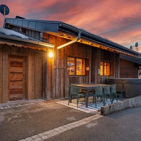 Chalet Abeille 12 Guests • Hot Tub • Free Bus Les Gets